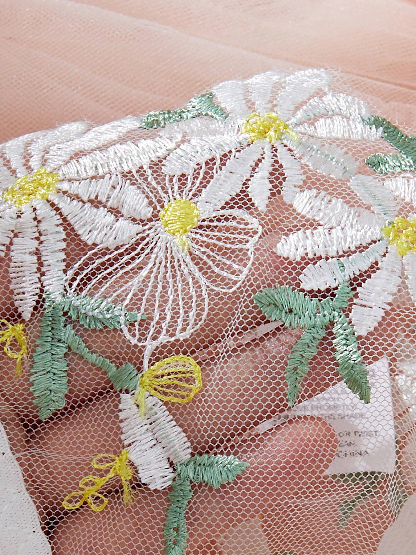 Ladies Embroidery Daisy Bra Thong Lingerie Set