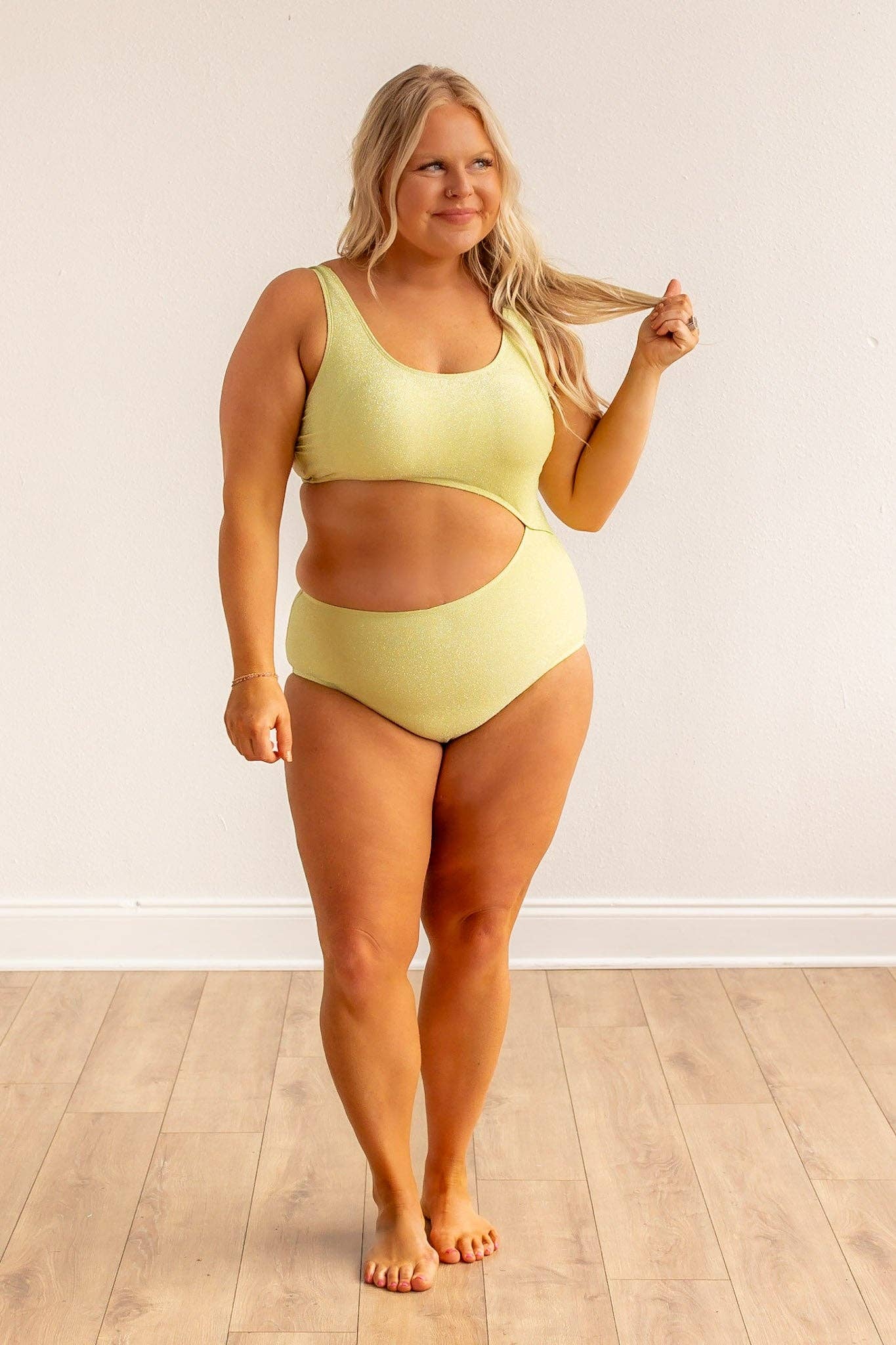Side cut out One piece  swimming suit